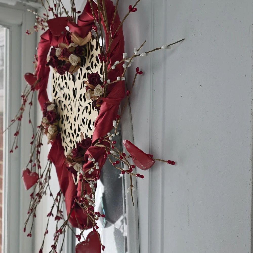 Valentines Day Vintage Romantic Victorian Inspired Wreath NEW